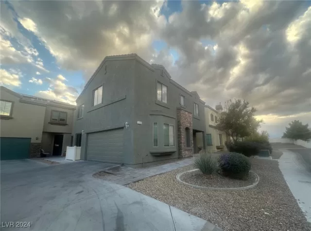 MLS: 2630837 Condo For Sale