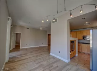 Photo #2: 2630849 Listing 