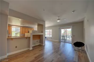 Photo #3: 2630849 Listing 