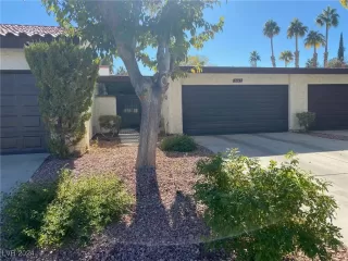 Photo #2: 2630852 Listing 