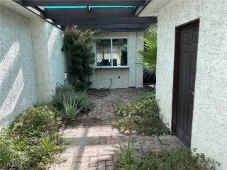 Photo #6: 2630852 Listing 