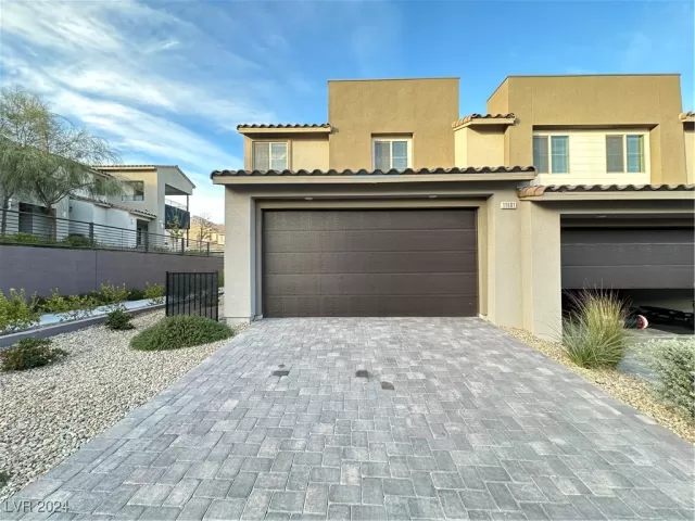 MLS: 2630896 Condo For Sale