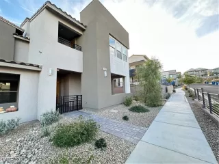 Photo #3: 2630896 Listing 