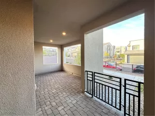 Photo #5: 2630896 Listing 