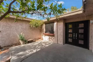 Photo #4: 2630910 Listing 