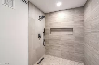 Photo #1: 2630932 Listing