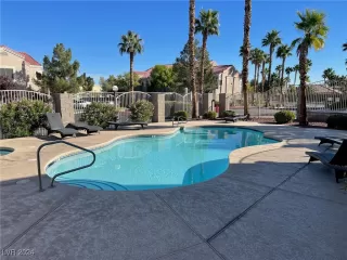 Photo #1: 2630969 Listing 