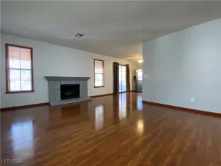 Photo #3: 2630971 Listing 