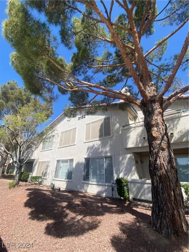 MLS: 2630983 Condo For Sale