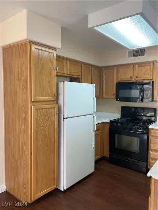 Photo #6: 2630983 Listing 