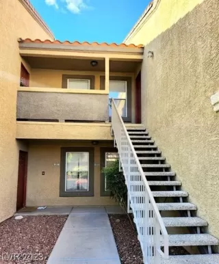 Photo #3: 2630990 Listing