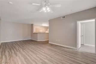 Photo #4: 2631007 Listing 