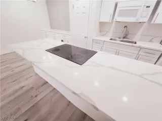 Photo #2: 2631012 Listing 