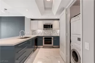 Photo #3: 2631013 Listing