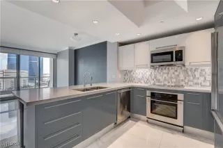 Photo #5: 2631013 Listing