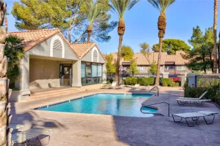 Photo #1: 2631036 Listing 