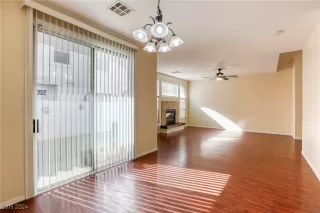 Photo #4: 2631082 Listing