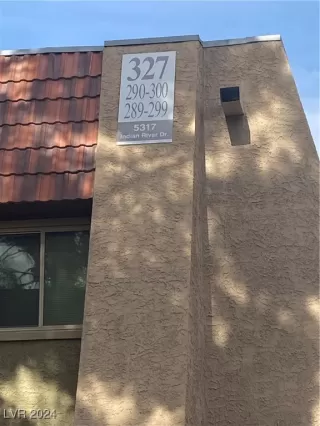 Photo #2: 2631139 Listing