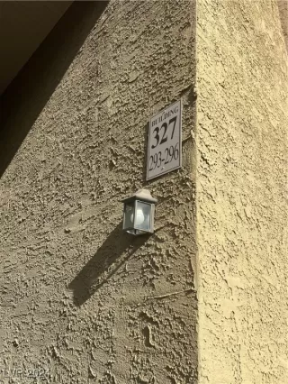 Photo #3: 2631139 Listing