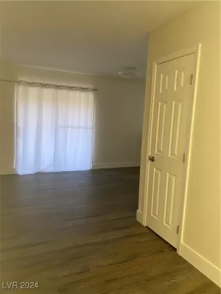 Photo #6: 2631139 Listing