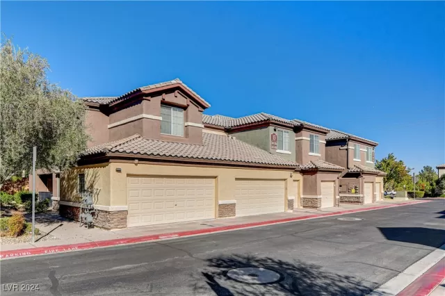 MLS: 2631165 Condo For Sale