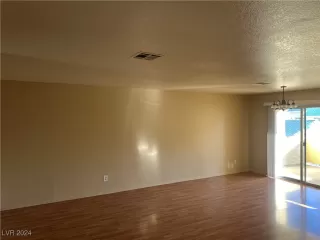 Photo #3: 2631175 Listing 