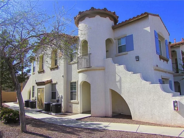 MLS: 2631196 Condo For Sale