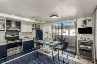 Photo #3: 2631213 Listing 