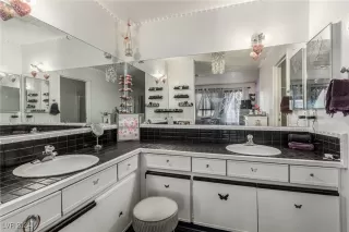 Photo #4: 2631213 Listing 