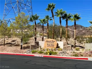 Photo #1: 2631218 Listing 