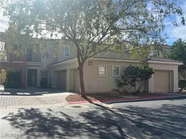 MLS: 2631223 Condo For Sale