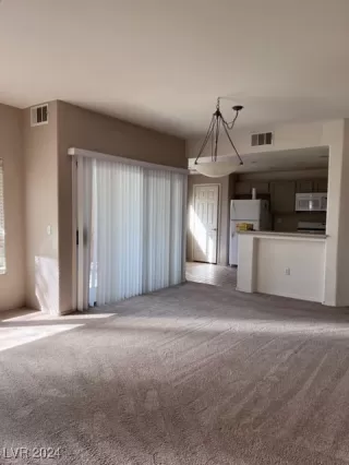 Photo #3: 2631223 Listing 