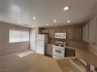 Photo #6: 2631223 Listing 
