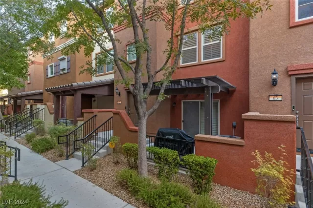 MLS: 2631312 Condo For Sale