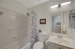 Photo #5: 2631357 Listing