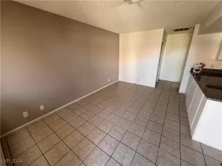 Photo #1: 2631391 Listing 