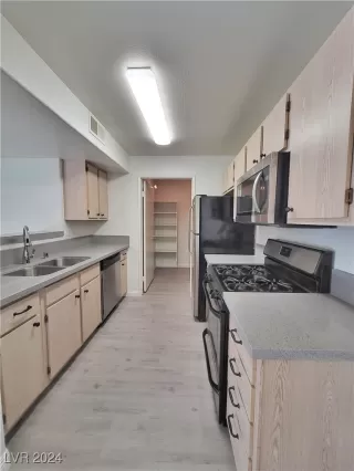 Photo #5: 2631394 Listing 