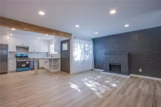 Photo #1: 2631401 Listing