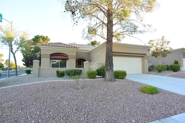 MLS: 2631434 Condo For Sale