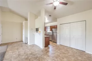 Photo #5: 2631440 Listing