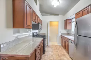 Photo #6: 2631440 Listing