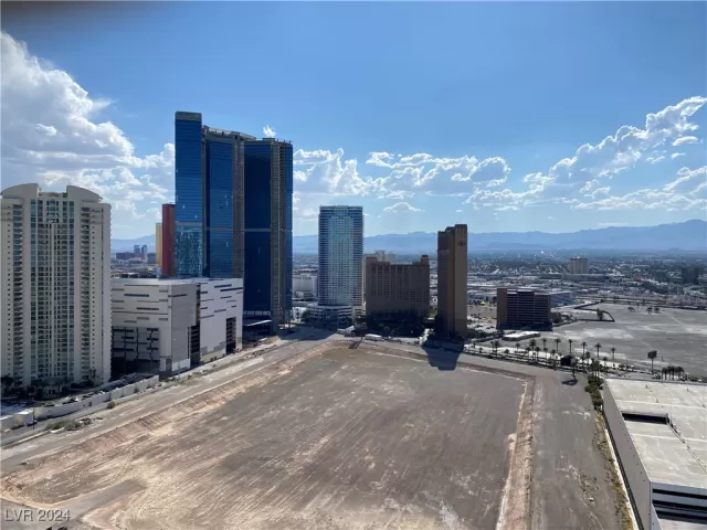 MLS: 2631456 Condo For Sale