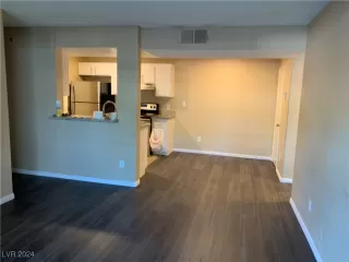 Photo #2: 2631457 Listing 