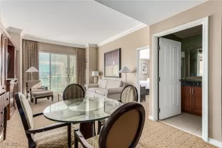 Photo #2: 2631489 Listing