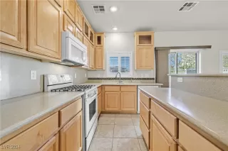 Photo #6: 2631571 Listing 