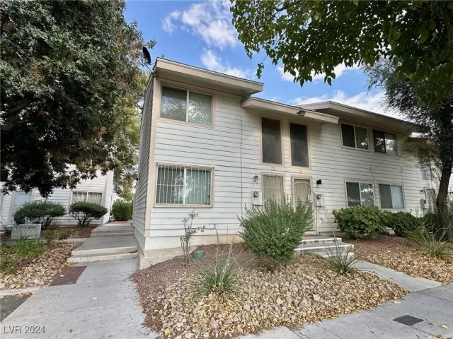 MLS: 2631608 Condo For Sale