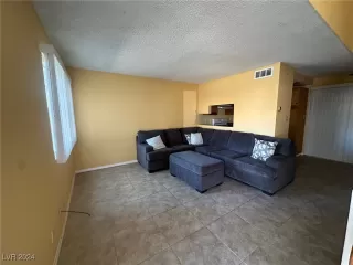 Photo #1: 2631608 Listing 