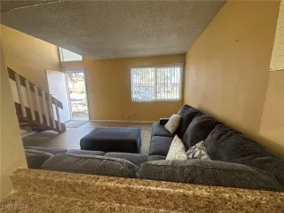 Photo #3: 2631608 Listing 