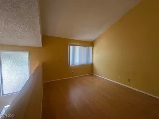 Photo #6: 2631608 Listing 