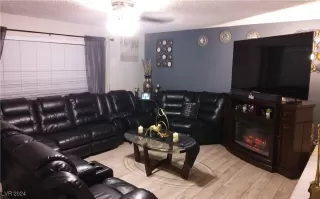 Photo #6: 2631609 Listing